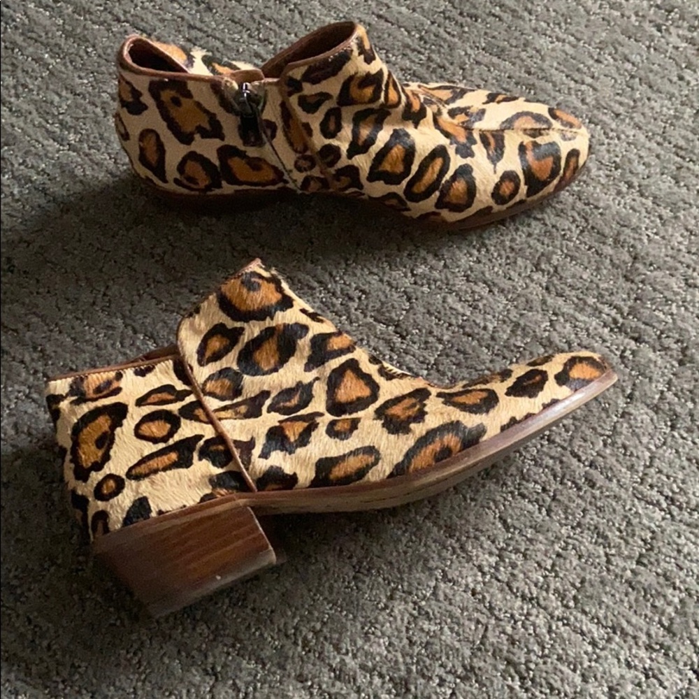 Cheetah booty
